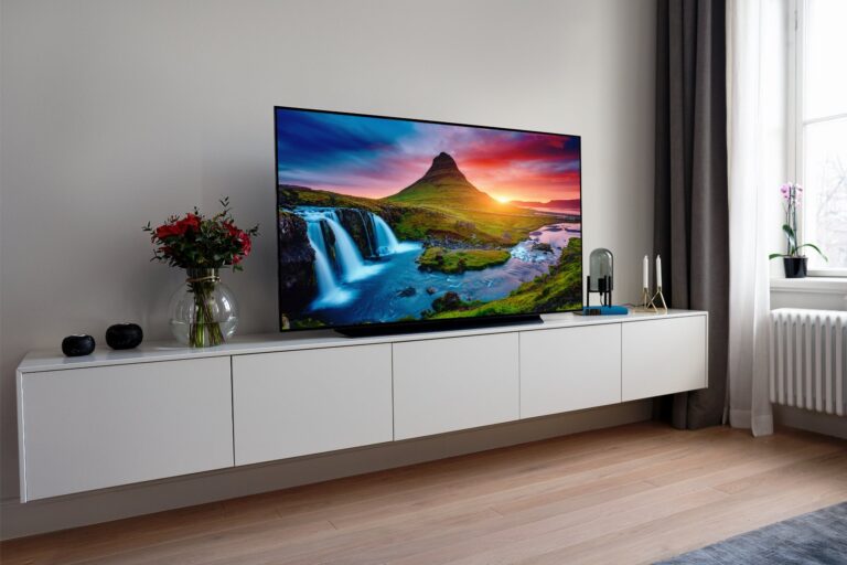 4 Best Affordable Smart TV Brands you Can Buy on Cyber Monday - 2023 ...